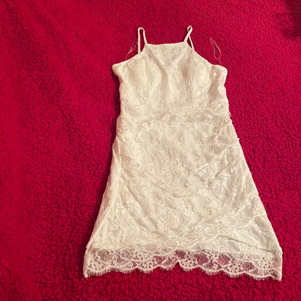 White lace dress (shoulders out)